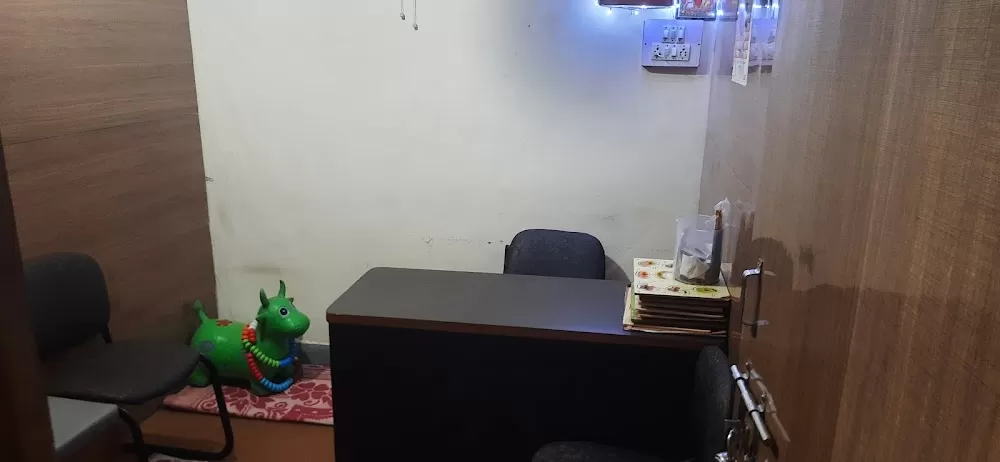 HEARING CARE CLINIC - Photo 3