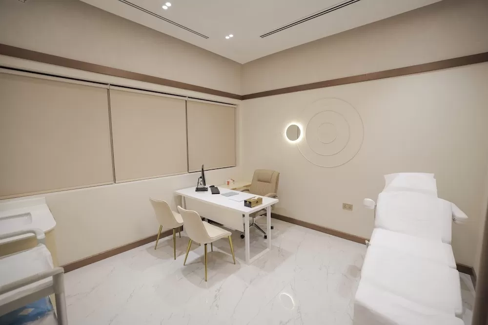 Eclipse Clinic | GP | Aesthetics | Psychology | Obstetrics & Gynecology | General Medicine | Wellness - Photo 2