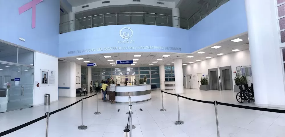 Instituto Nacional del Cáncer Rosa Emilia Sánchez Pérez de Tavares (INCART) - Photo 2