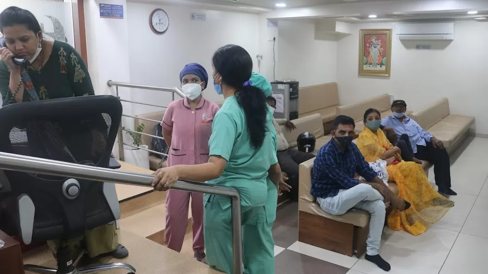 Dr Manish Goyal, Ahmedabad | Pediatric ENT Specialist Doctor, Vertigo Hospital, | Sinus, Tonsils, Adenoid, Snoring| - Photo 3