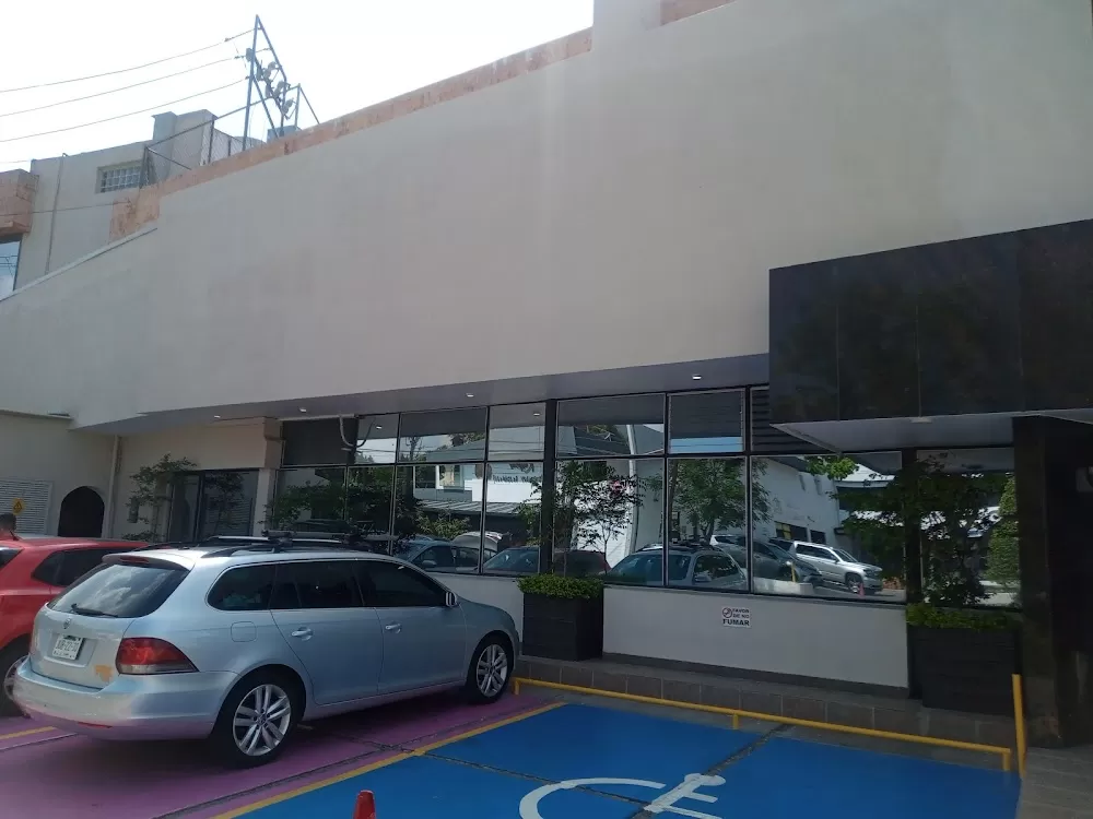 Hospital Lomas Providencia - Photo 2