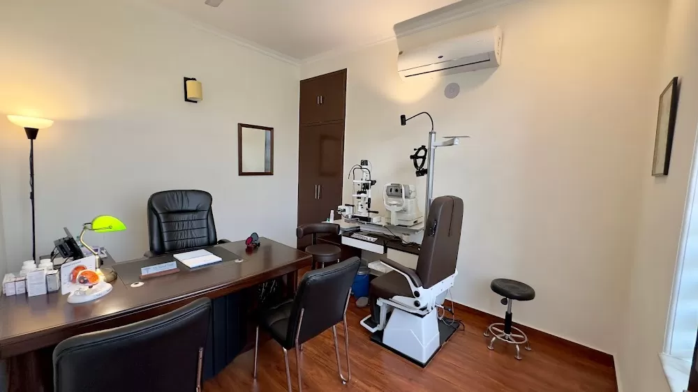 Singh Eye Care | Dr. Kunal Singh | Ophthalmologist | Sector 51, Noida - Photo 1