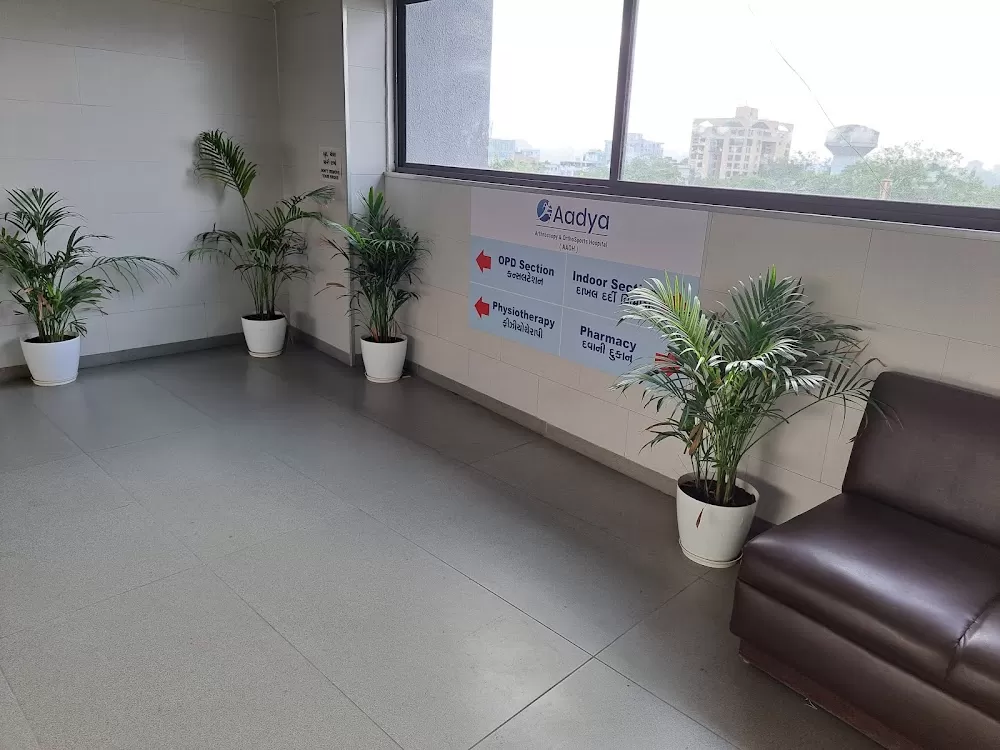 Aadya Arthroscopy & OrthoSports Hospital Dr Sanjay Trivedi & Dr Kalpesh Trivedi - Photo 2