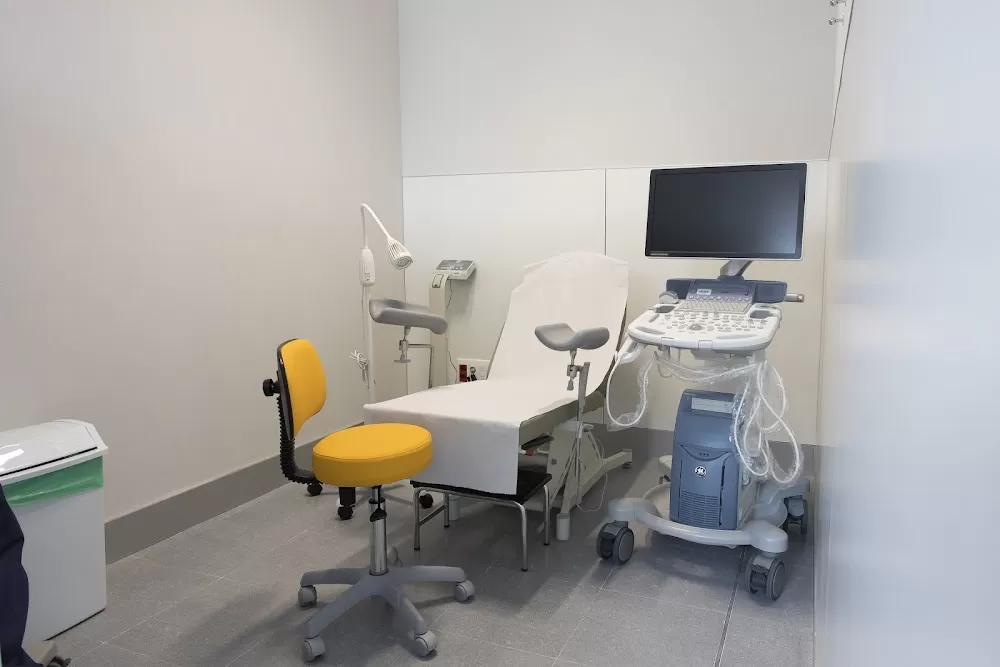 Consultas Externas Hospital Quirónsalud Sur - Photo 2