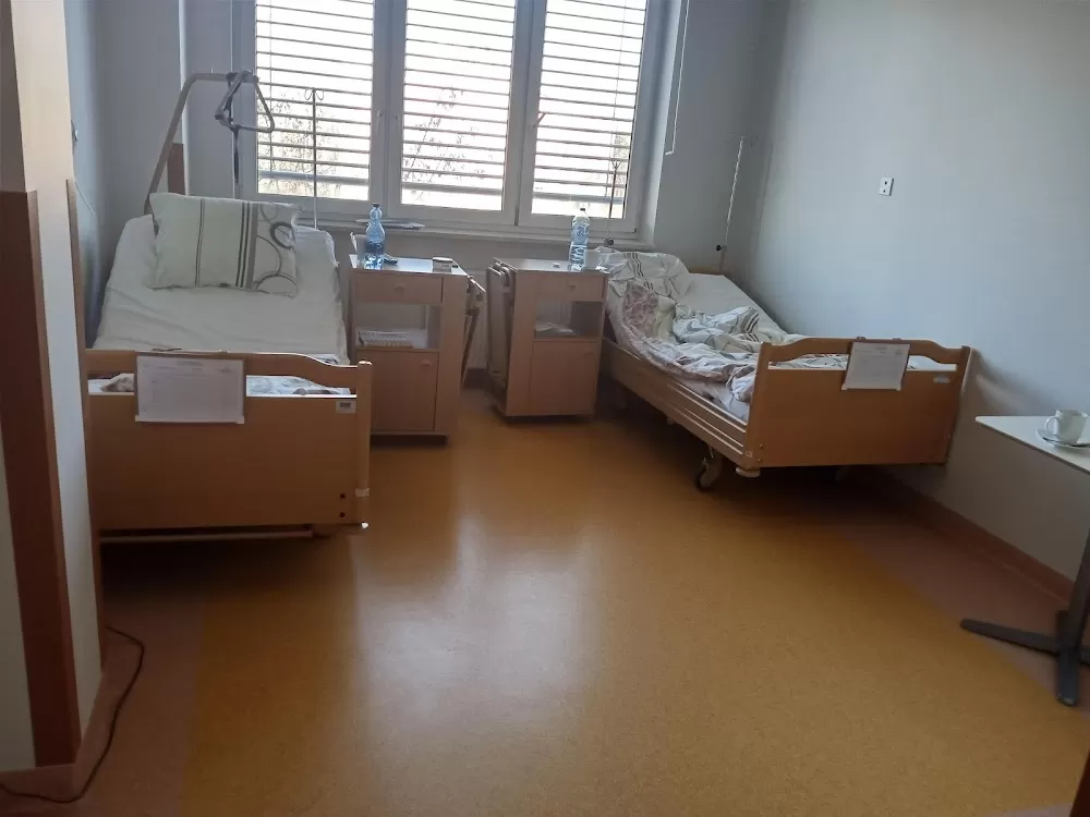 MEDIQ Specialist Hospital and Clinics - Photo 4