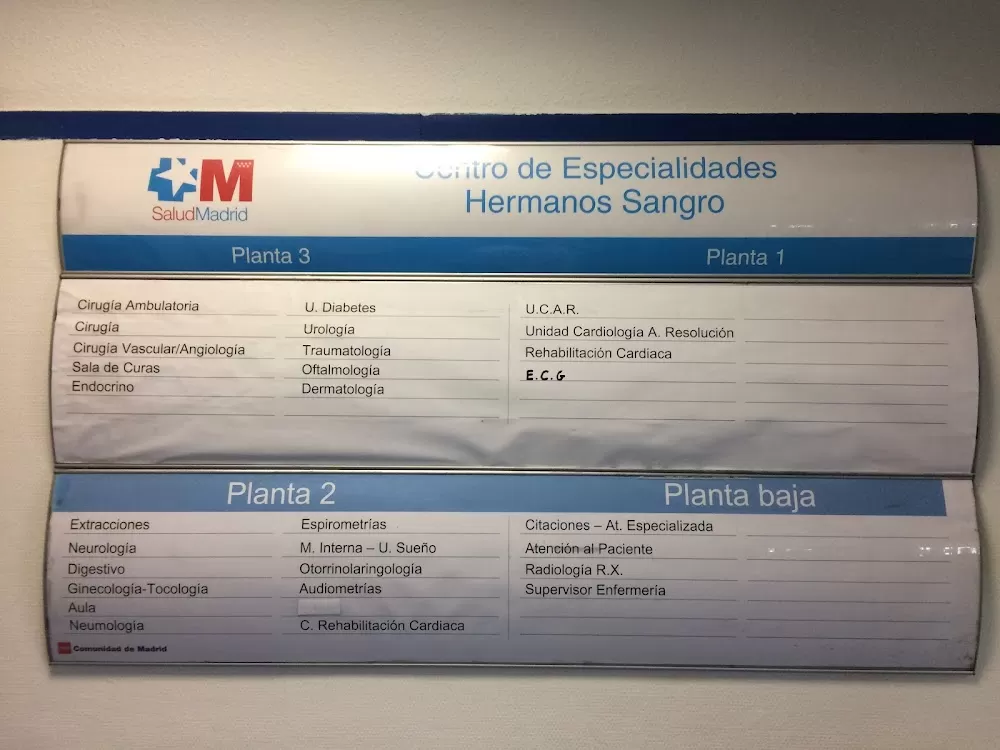 Centro de Especialidades Periférico Hermanos Sangro - Photo 3