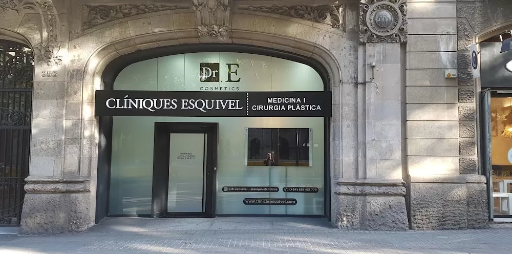 Clinica Esquivel Barcelona - Photo 2