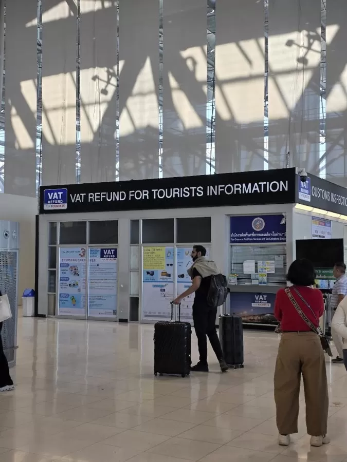 AIRPORT REPRESENTATIVE, VEJTHANI HOSPITAL - Photo 4
