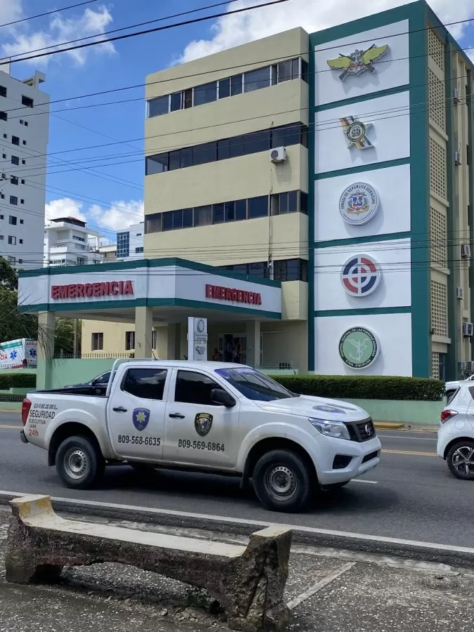 Hospital Universitario Docente Central de las Fuerzas Armadas - Photo 4