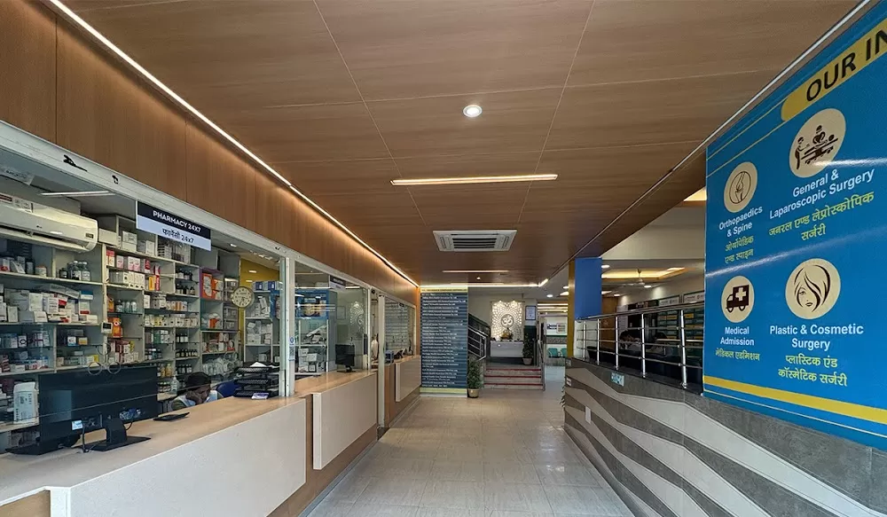 Pristyn Care Sheetla Hospital - General Medicine - Photo 7
