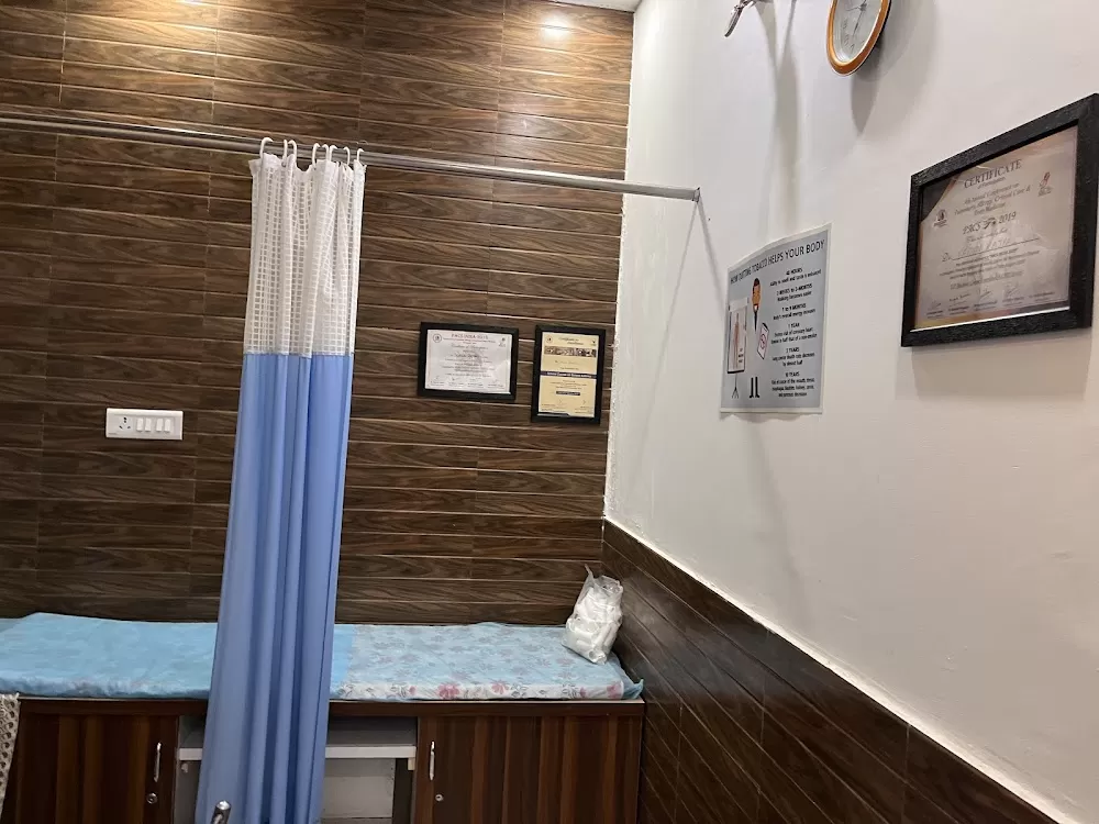 Dr Varun Rajpal (Lungs,Respiratory,Chest Specialist, General Physician, Allergy,Critical Care, Asthma,Sleep Apnea Clinic ) - Photo 5