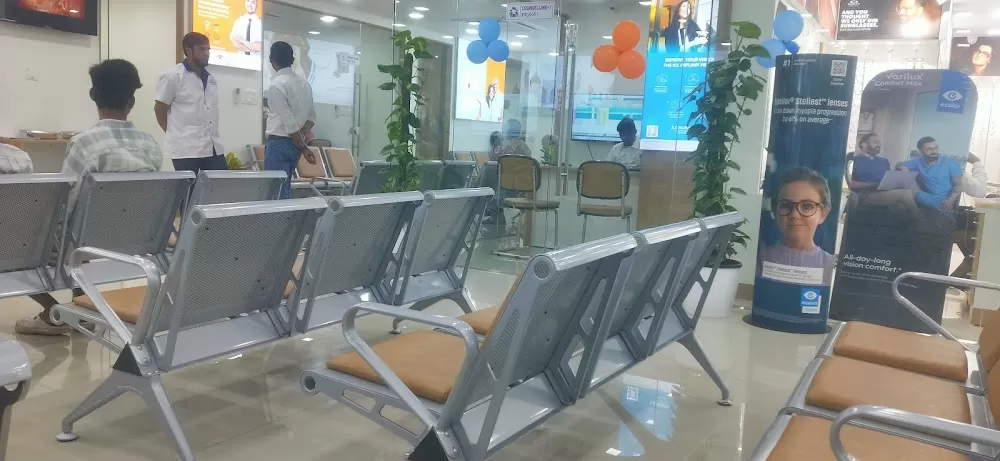 Vasan Eye Care Hospital - (Himayat Nagar, Hyderabad) - Photo 3