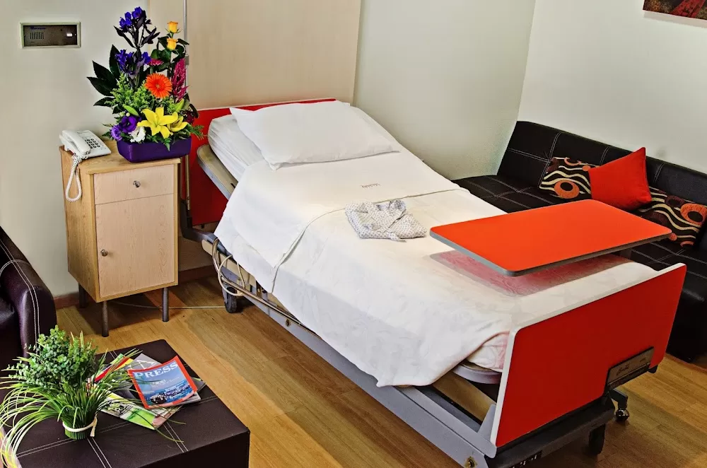 Salutaris Medical Center - Photo 3