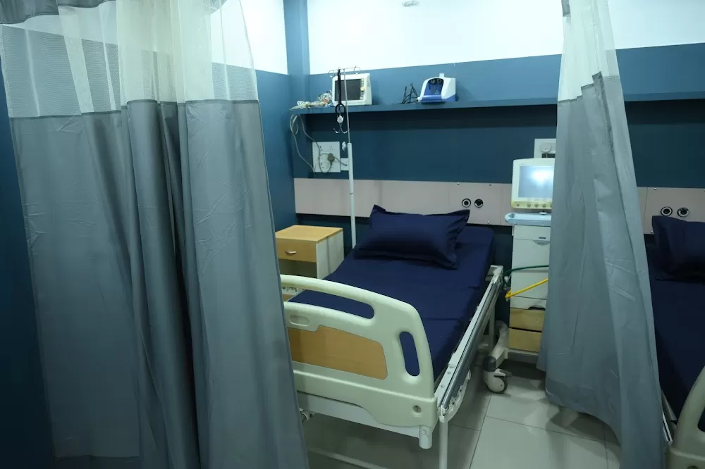 Advance children’s Hospital & ICU - Photo 4