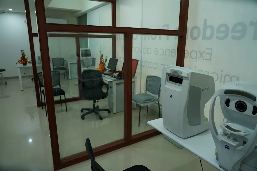 idrishti eye hospital - Photo 7