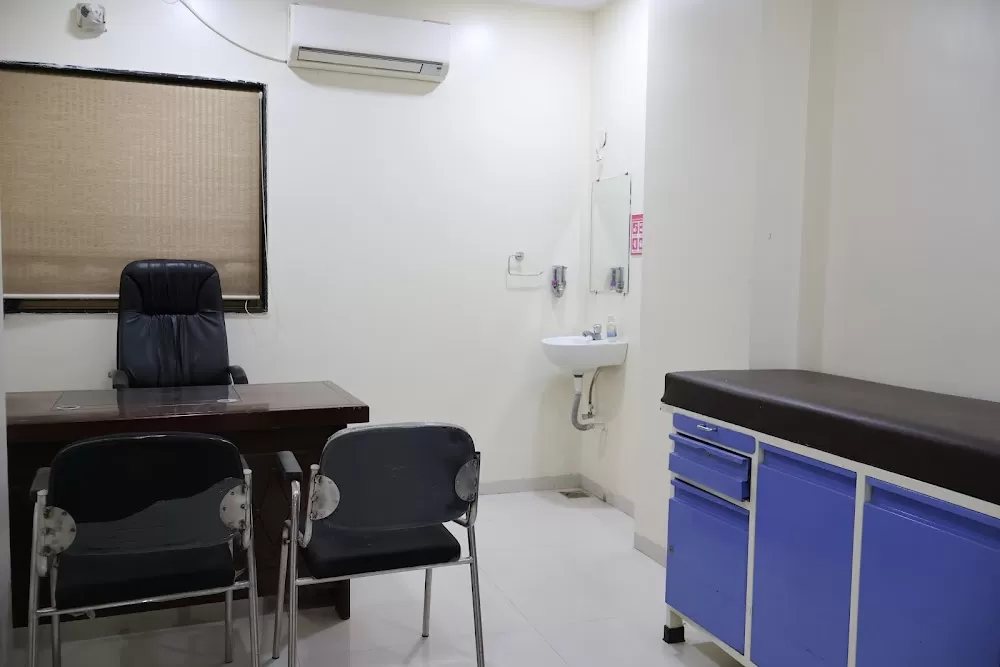 Zenith Hospital -Dr.Ramesh Ghadge - Photo 7