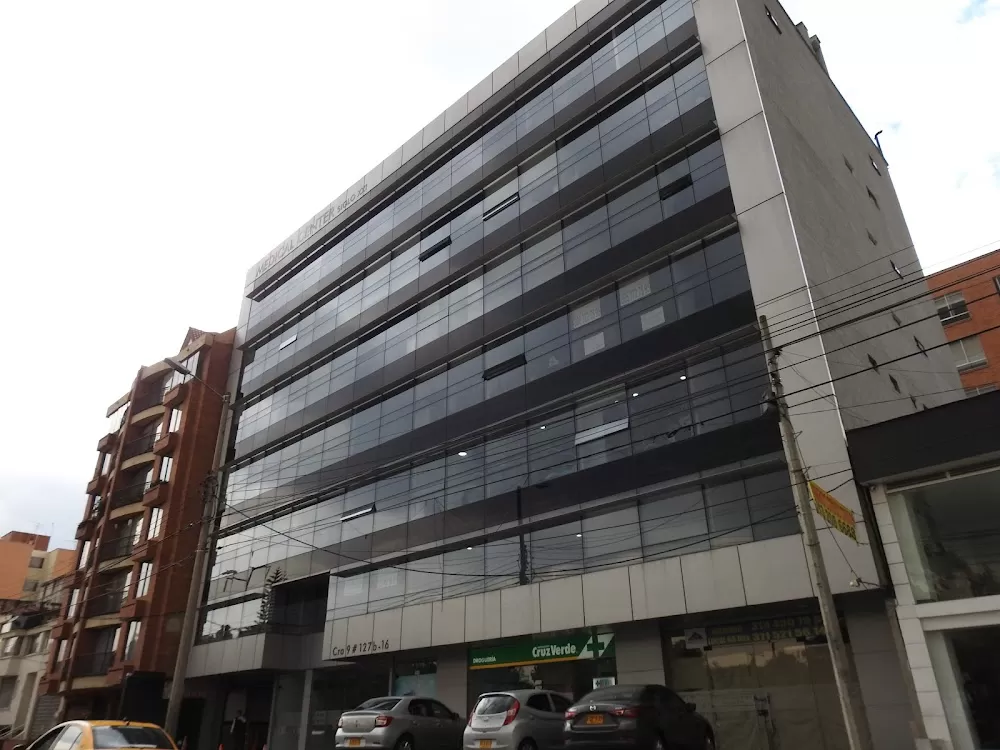 MEDICAL CENTER SIGLO XXI - Photo 3