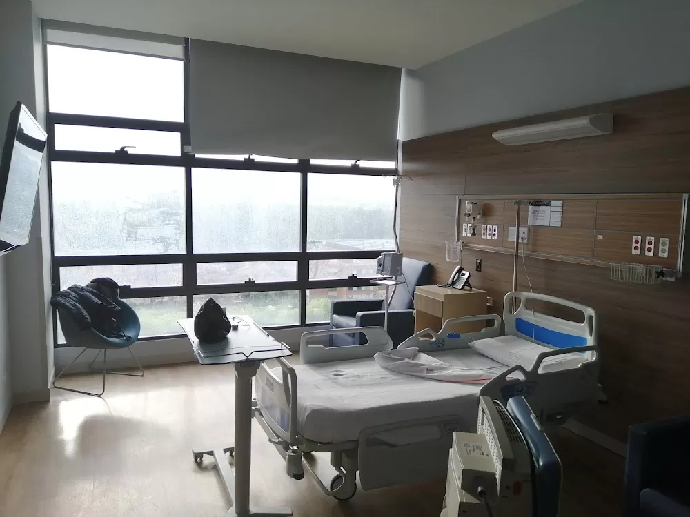 Los Cobos Medical Center 👍 - Photo 6