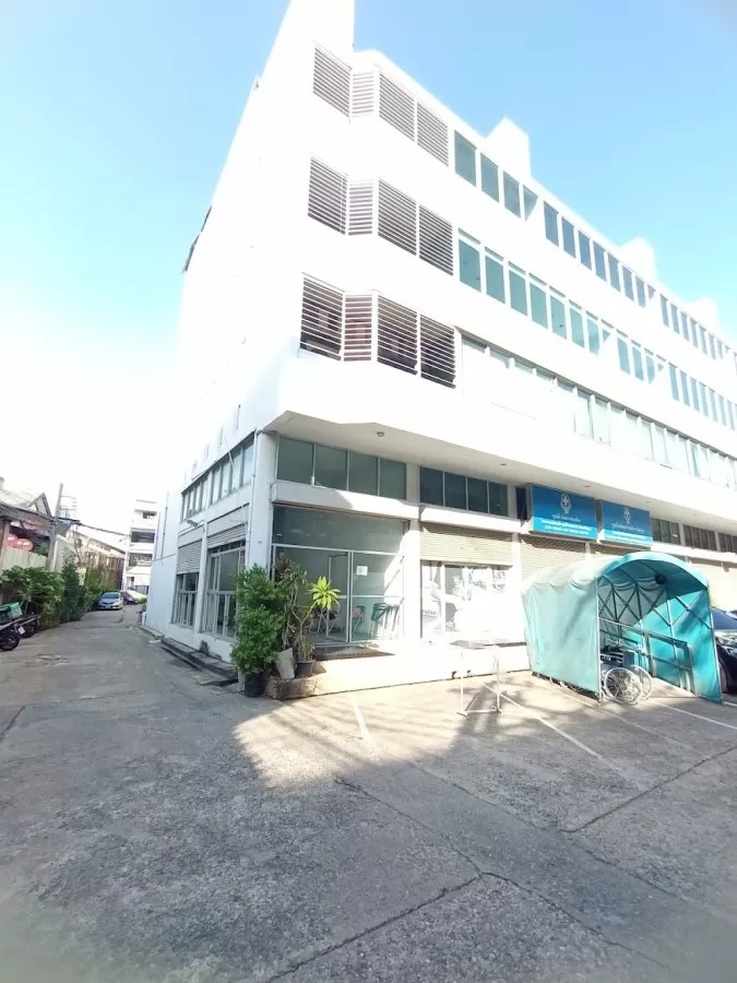 คลินิกเวชกรรม เคดี เคซี เจริญกรุง - Photo 7