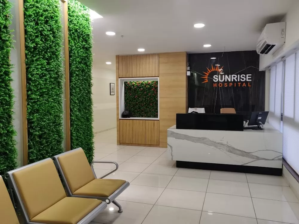 Sunrise Hospital - Photo 6