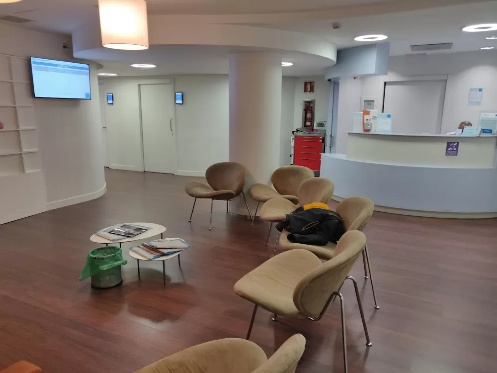 Centro Médico Sanitas Núñez de Balboa - Photo 3