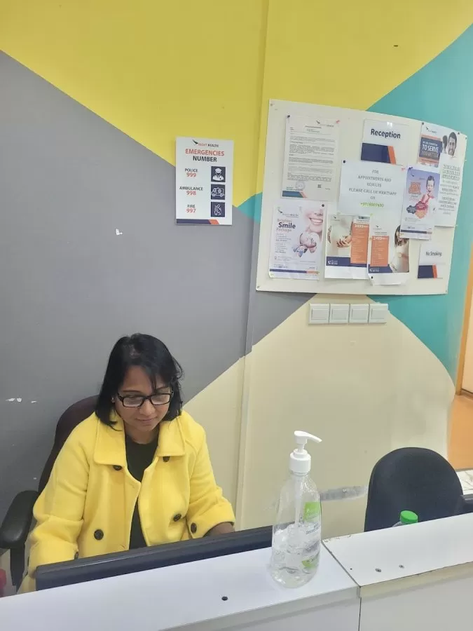 Right Health Karama Medical Center (Al Khail Gate) Dubai - Photo 5