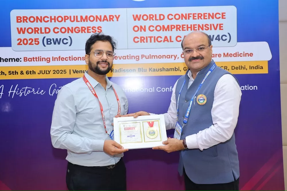Dr Utkarsh Gupta- Allergy, Asthma, Chest & Lung Specialist - Photo 1