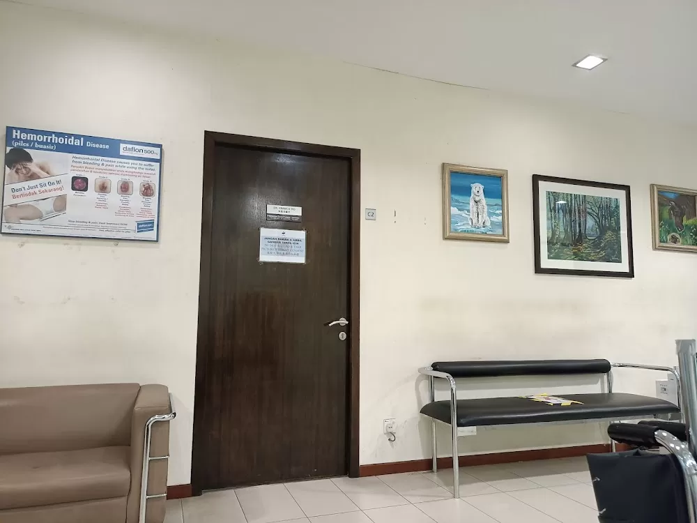 Dr Ho Francis Meng Kuang 何孟光 医生 Gastro 肠胃 - Photo 1