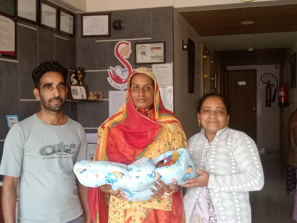 SHIVANSH WOMEN'S HOSPITAL AND COSMETIC SKIN CLINIC - Photo 5