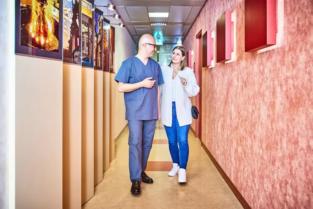 VenaZiel Berlin MVZ – Zertifiziertes Venen Kompetenz-Zentrum® – Venenzentrum & Gefäßchirurgie - Photo 7