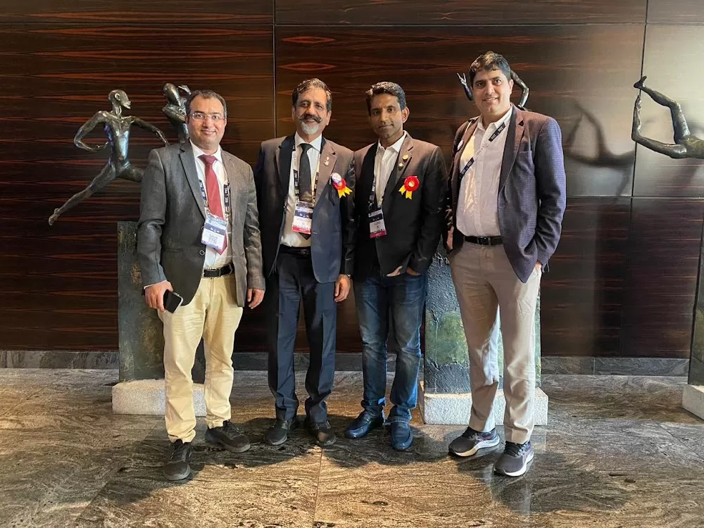 Race Knee Clinic - Dr. Dhiraj Marothi - Photo 4
