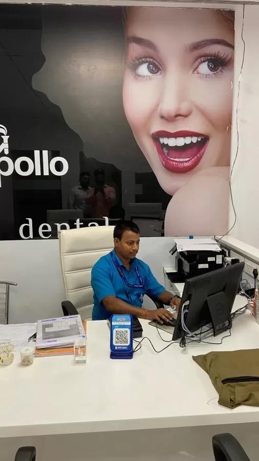 Apollo Dental Clinic - Vivekananda Road - Photo 5