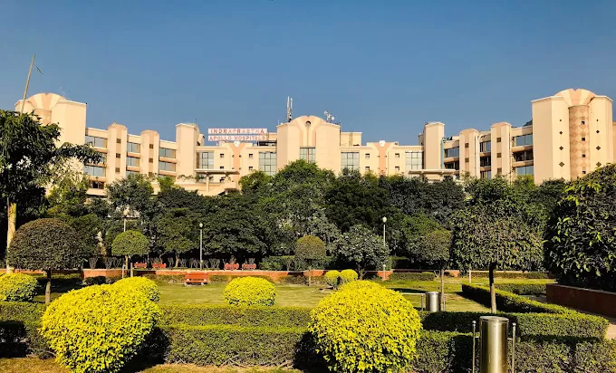 Best Pulmonologist - Dr. Deepak | Apollo Hospitals | South Delhi - Photo 1