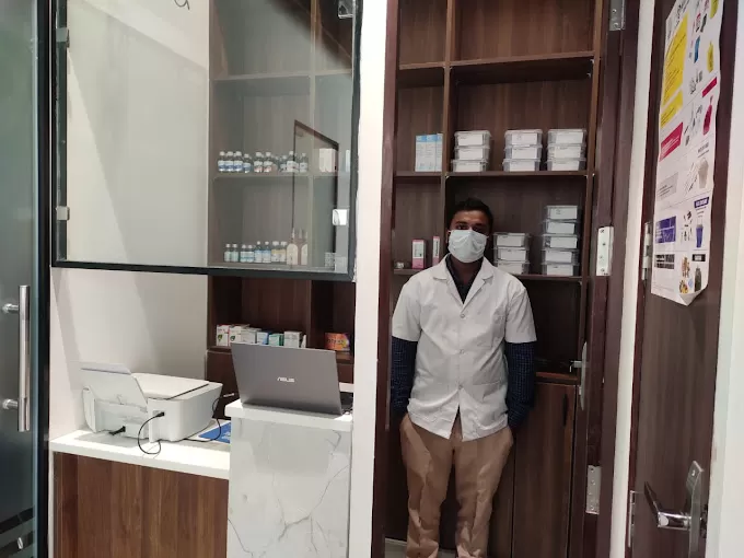 Dr. (Lt Cdr) Yogesh Khurana - Prarambh Family Clinic - Photo 2