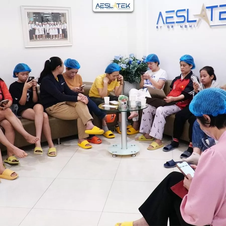 Aeslatek by Dr. Nghị - High-tech Aesthetic Laser Clinic - Photo 7