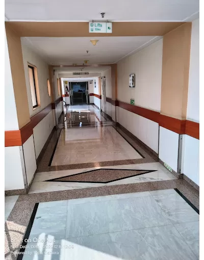 Department of Ophthalmology Indraprastha Apollo Hospital - Photo 1
