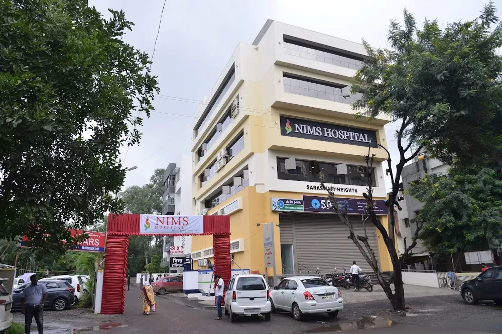 𝗗𝗿. 𝗞𝗶𝗿𝗮𝗻 𝗣𝗮𝘁𝗶𝗹-Diabetologist in Nashik/Critical Care/Emergency Physician/Consultant Physician/Infectious Disease - Photo 2