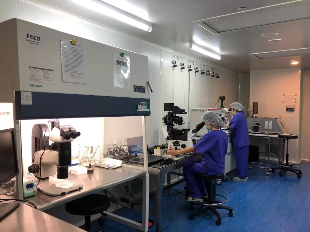 Takara IVF Bangkok คลินิกเฉพาะทางรักษาผู้มีบุตรยาก - Photo 3