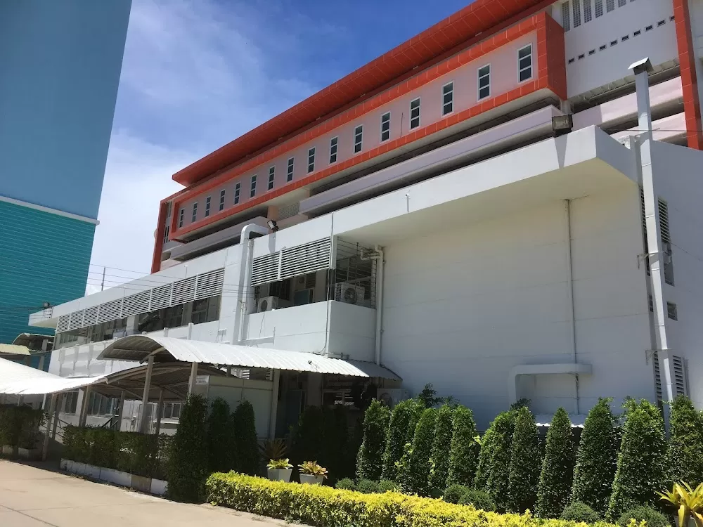 Hua Hin Hospital - Photo 5