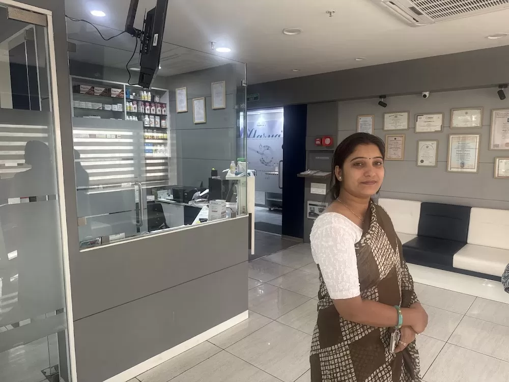 Dr Kamlesh Ram - Piles | Fistula | Fissure | Pilonidal Sinus Treatment | ZSR Circumcision Surgery in Ahmedabad - Photo 5