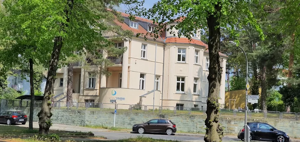 Psychotherapeutische Tagesklinik Pacelliallee Berlin - Photo 8