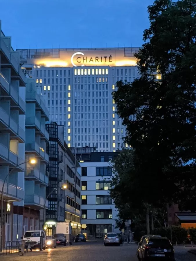 Charité - Universitätsmedizin Berlin | CCM | Centrum für Muskuloskeletale Chirurgie (CMSC) - Hochschulambulanz - Photo 5