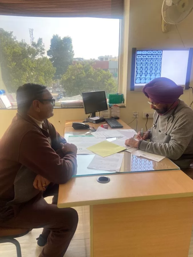 Chest and Lungs Clinic | Pulmonologist | Chest Specialist | Asthma Doctor | Chandigarh - Photo 1