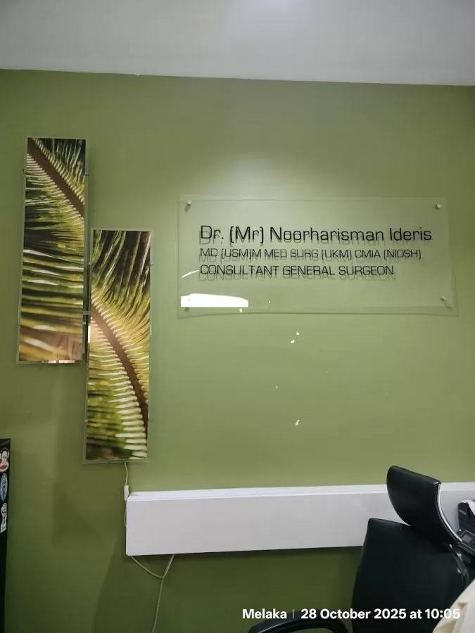 DR NOORHARISMAN IDERIS (SURGEON) - Photo 4