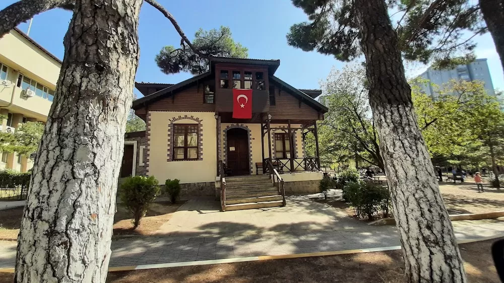 Sağlık Bilimleri Üniversitesi Fatih Sultan Mehmet Eğitim Ve Araştırma Hastanesi - Photo 3