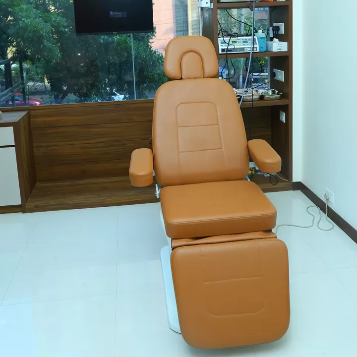 Aashwi ENT Clinic Bopal | ENT Doctor, ENT Hospital, ENT Specialist, Ear, Nose, Throat Doctor - Photo 3