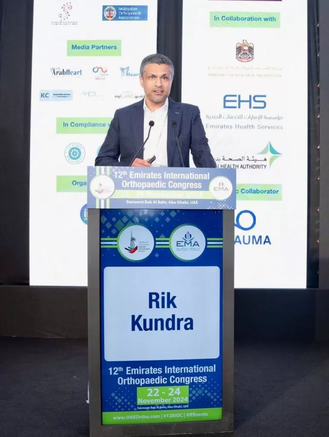 Dr. Rik Kundra - Photo 2