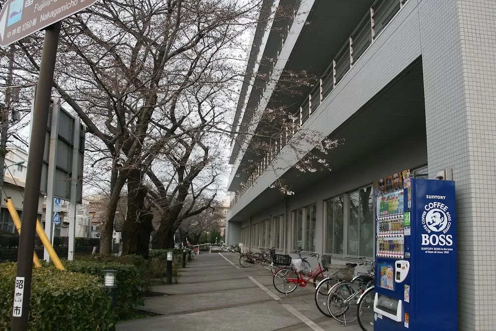 Akishima Hospital - Photo 6