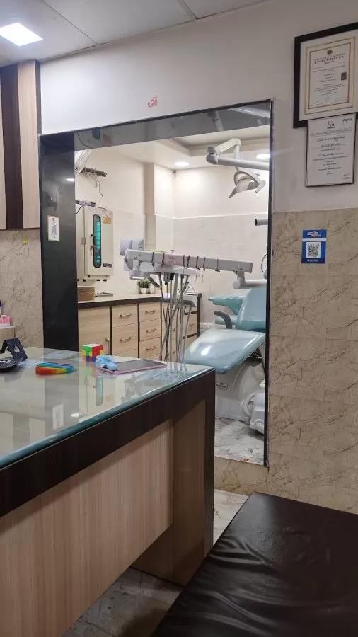 MEENAL DENTAL & POLYCLINIC - Photo 4