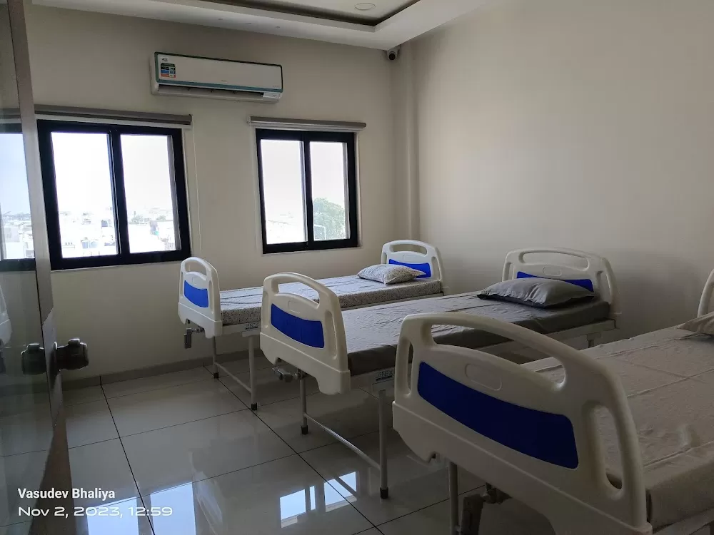 Suruchi Eye Hospital - Photo 1